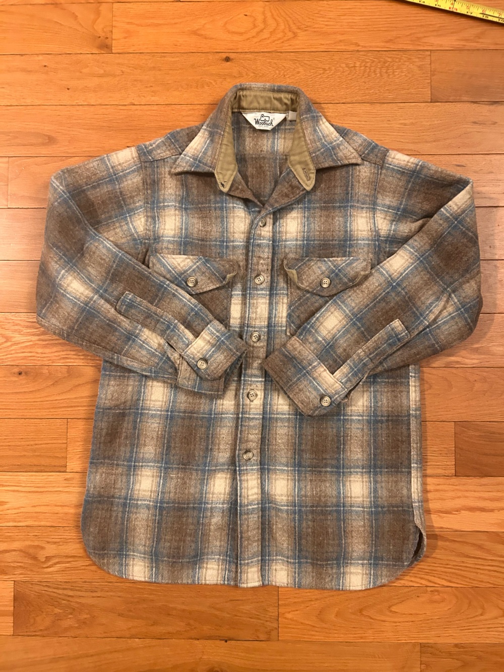 Vintage Woolrich Plaid Wool Flannel Shirt Jacket Mens LM/Blue Brown USA Workwear